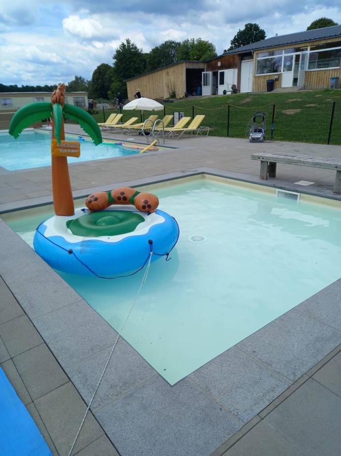 Camping Oos Heem Montenau Dış mekan fotoğraf