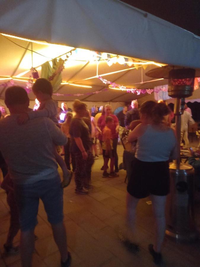 Camping Oos Heem Montenau Dış mekan fotoğraf